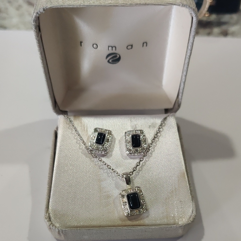Roma Silver and Black Necklace with Black Stone